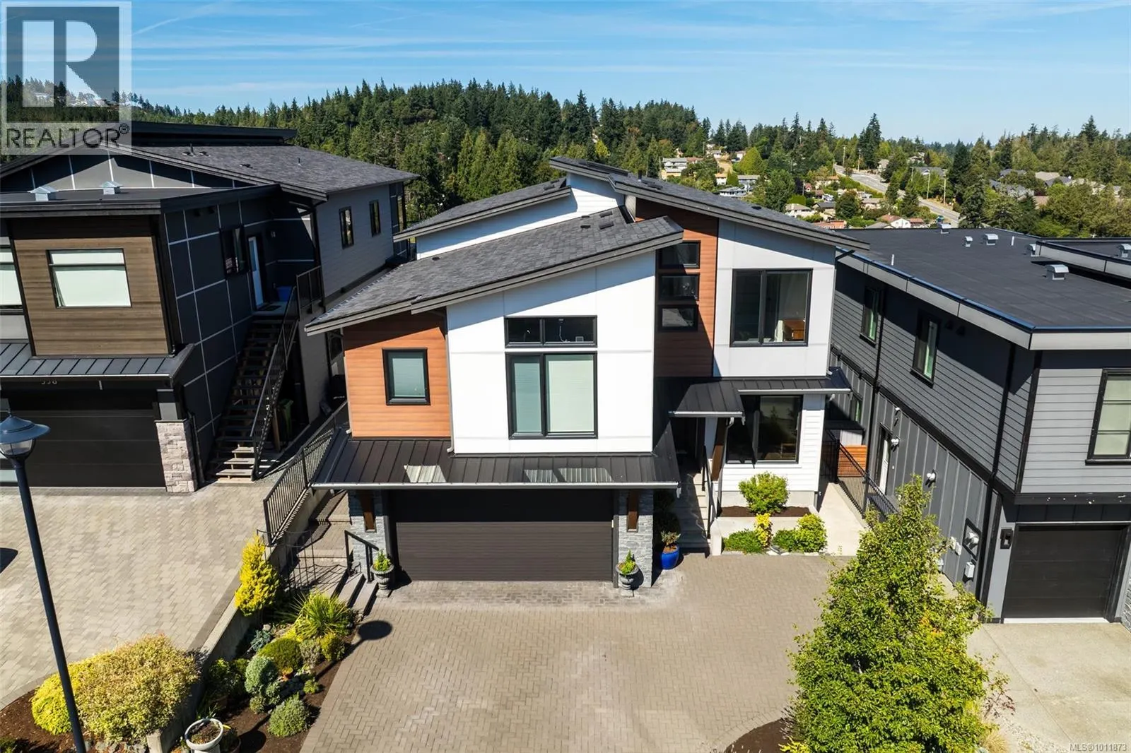 534 Elevation Pointe Terr