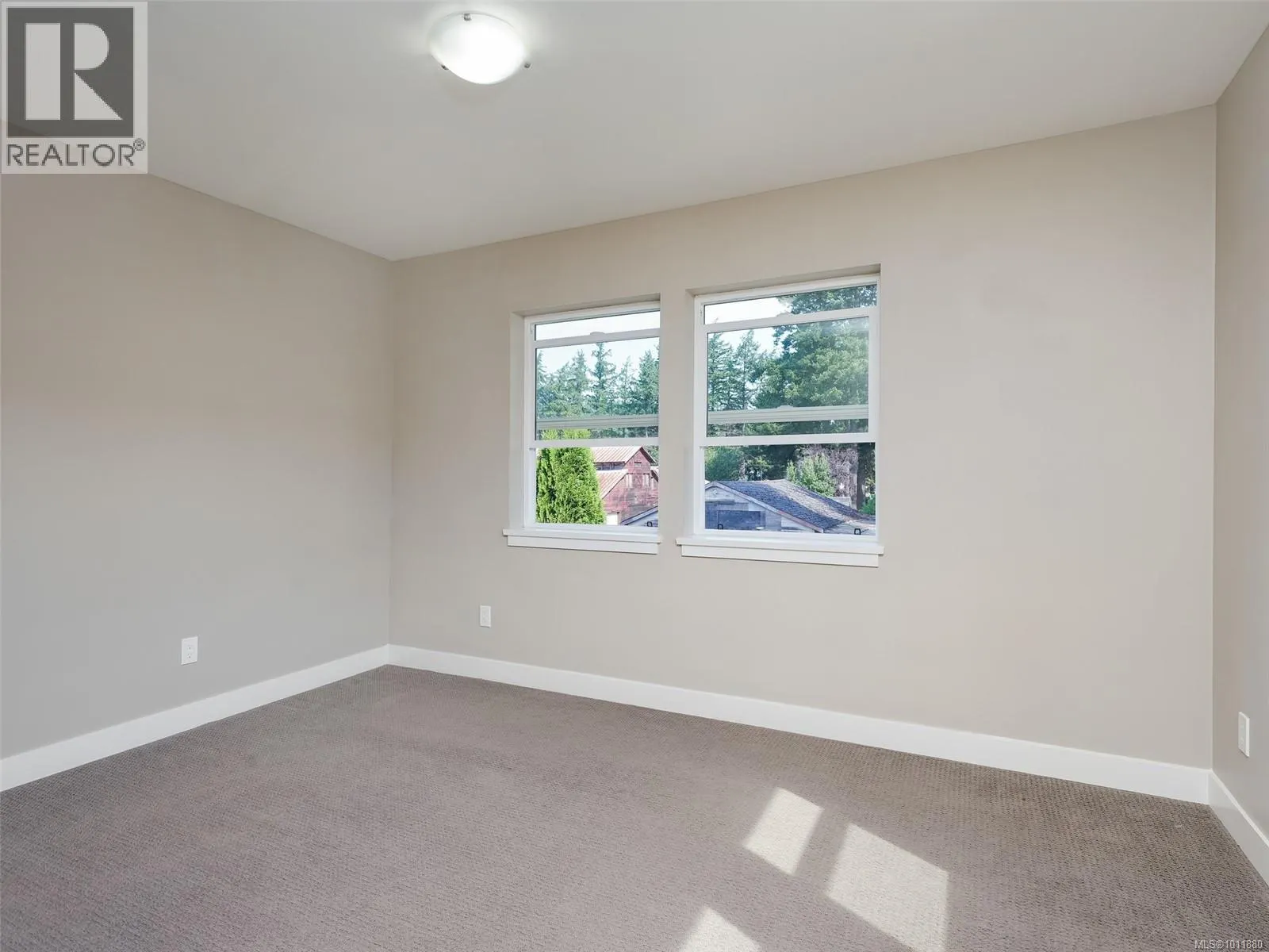 3277 Piper Rd