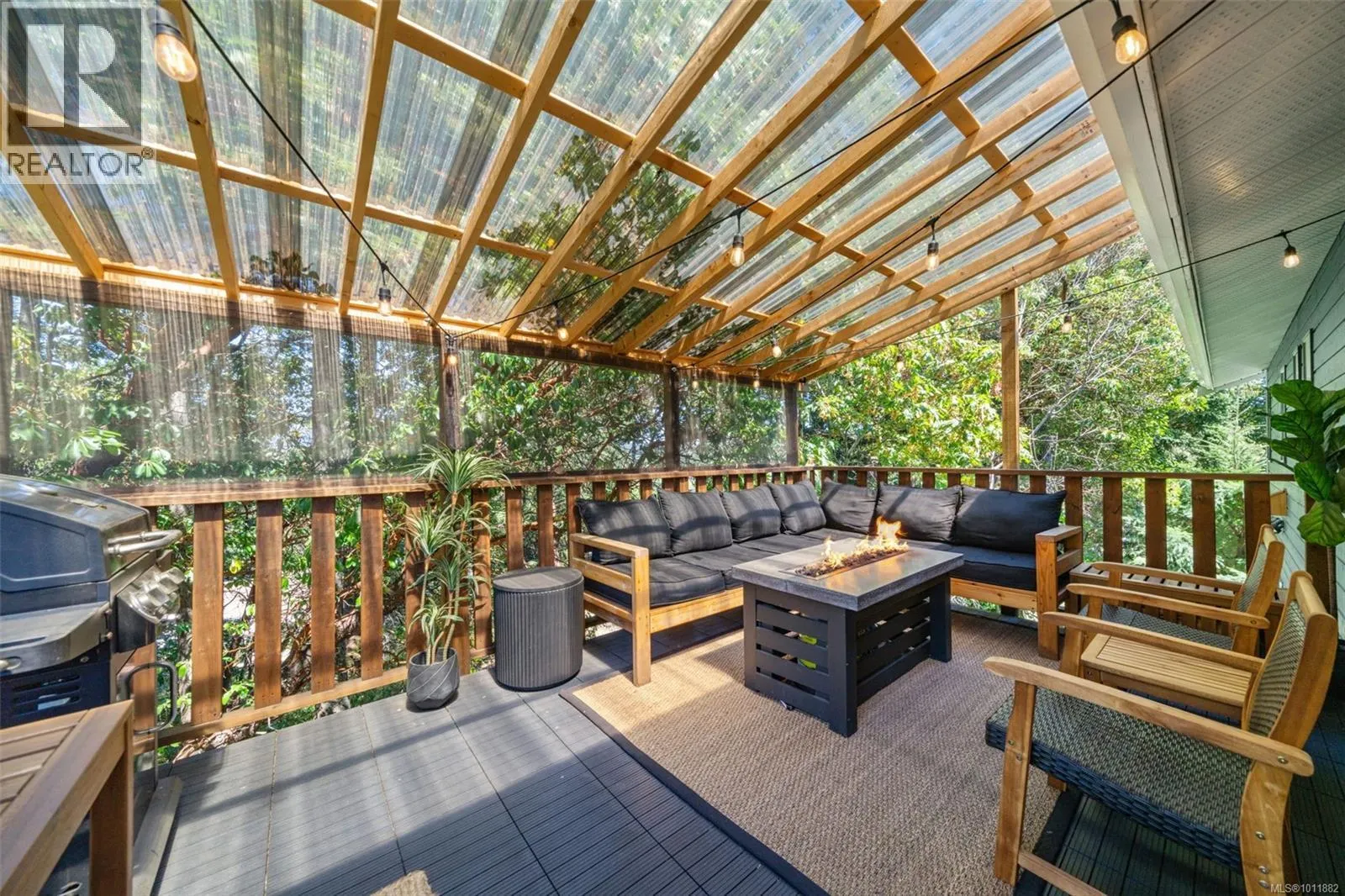 846 Cecil Blogg Dr