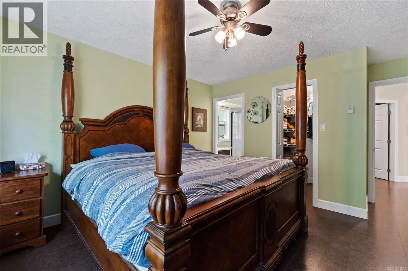 5524 Avro Way