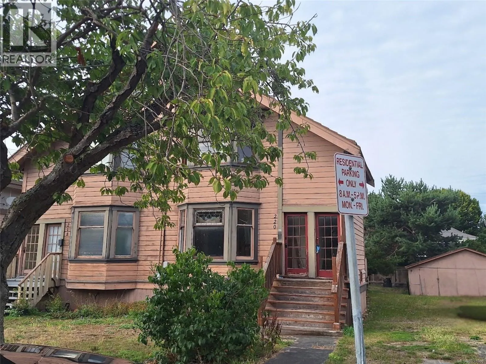 220 Michigan St