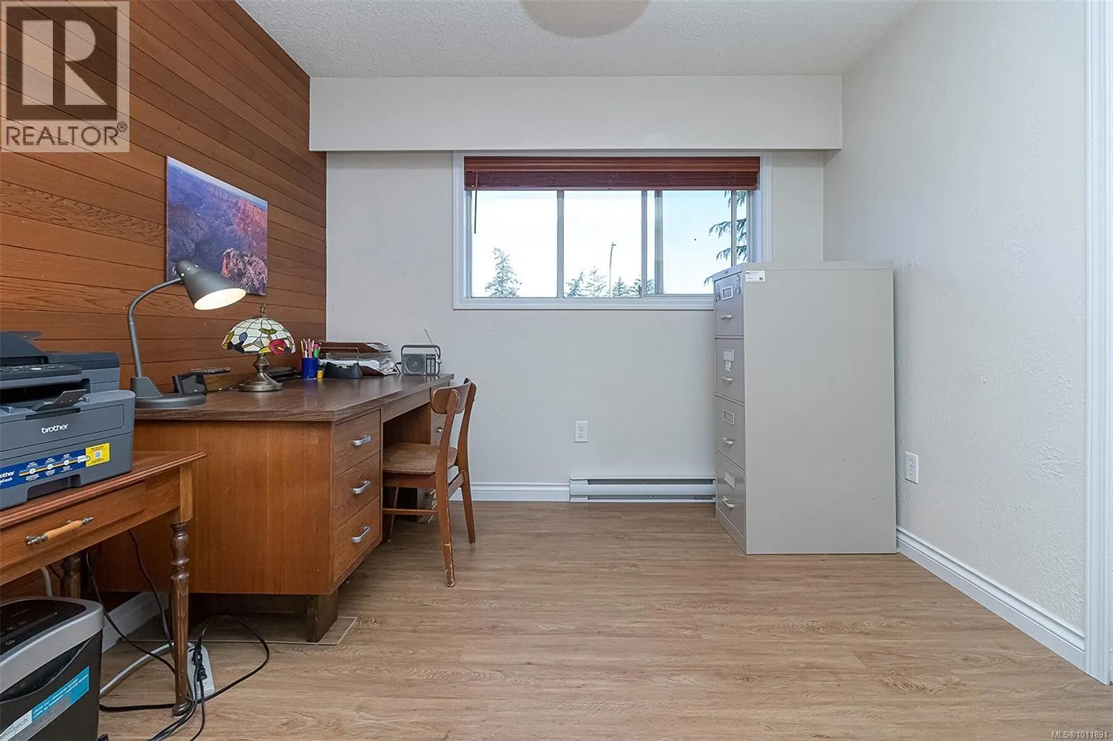 2295 Greenlands Rd