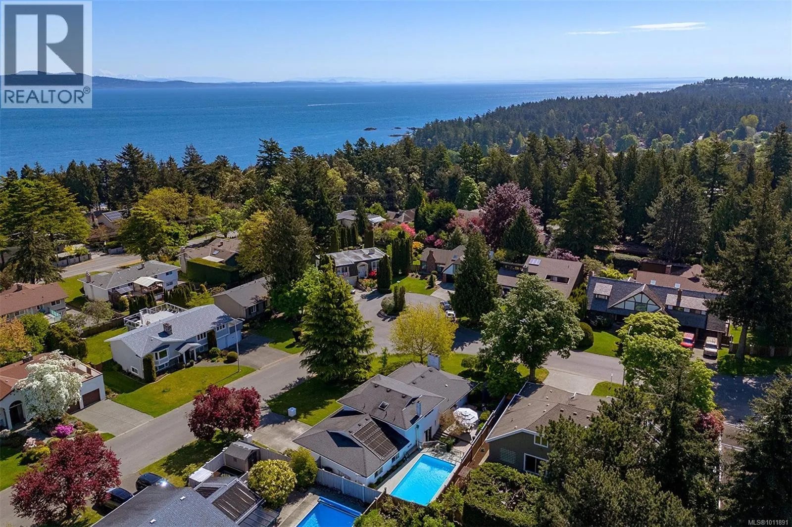 2295 Greenlands Rd
