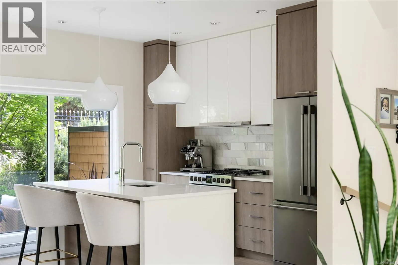 104 1454 Bear Mountain Pkwy