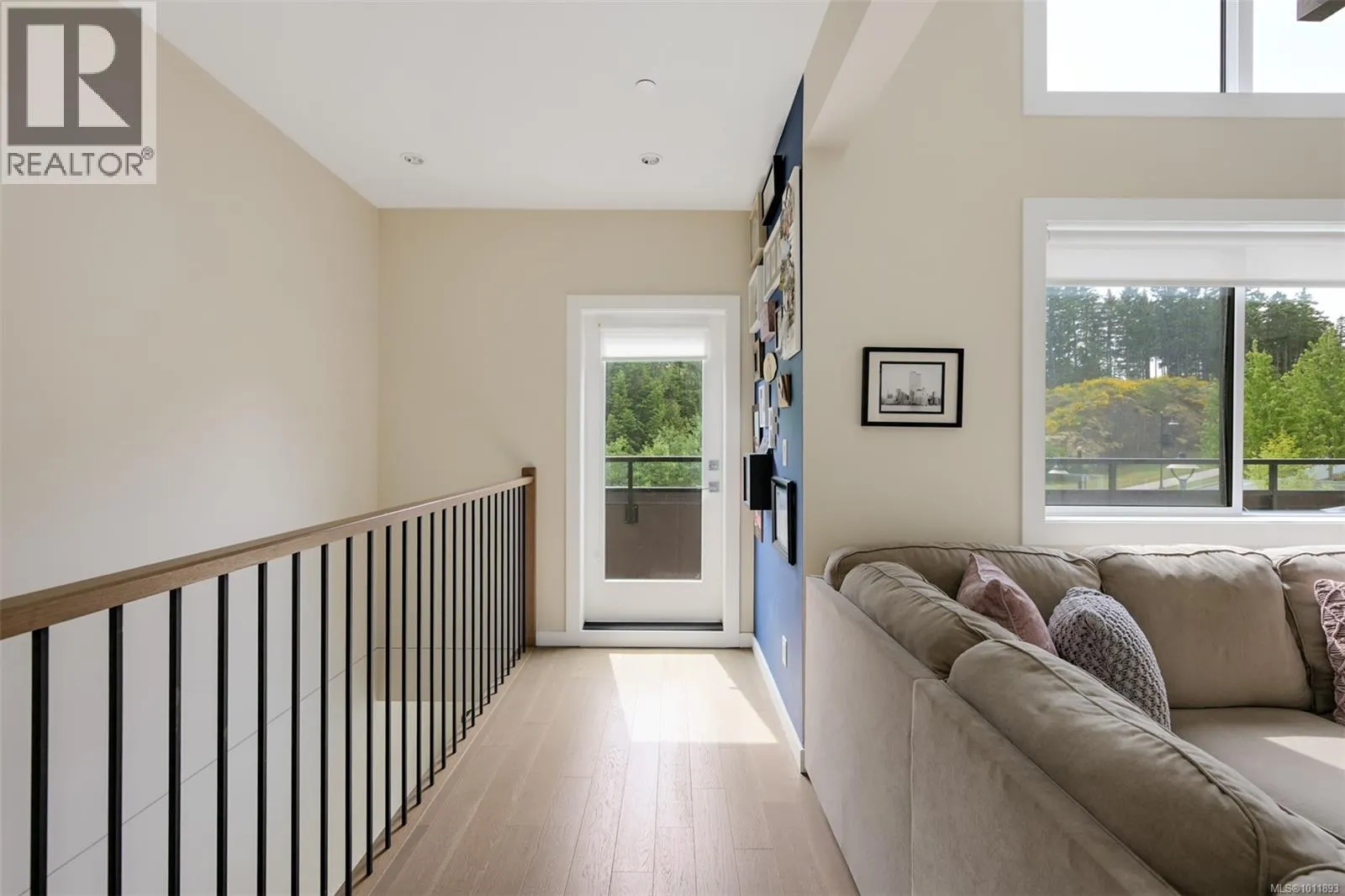 104 1454 Bear Mountain Pkwy