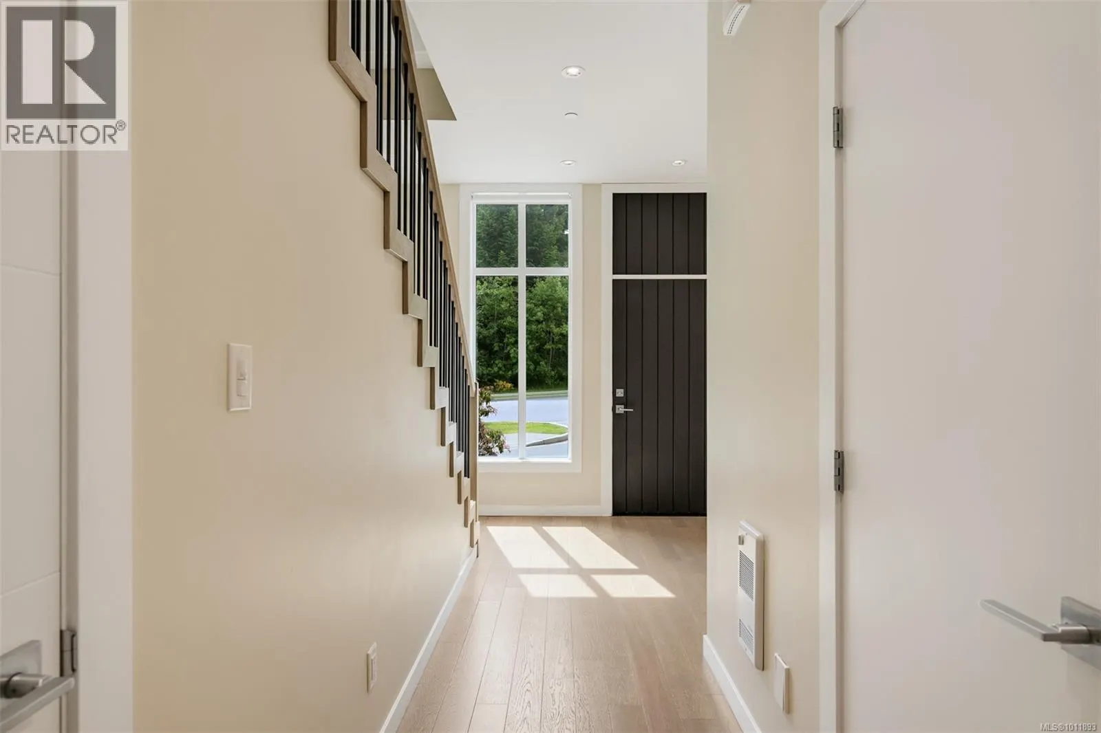 104 1454 Bear Mountain Pkwy
