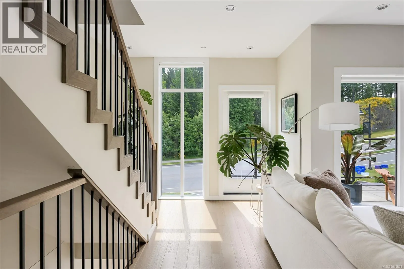 104 1454 Bear Mountain Pkwy