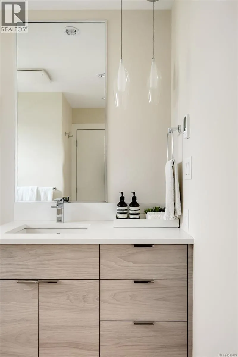 104 1454 Bear Mountain Pkwy