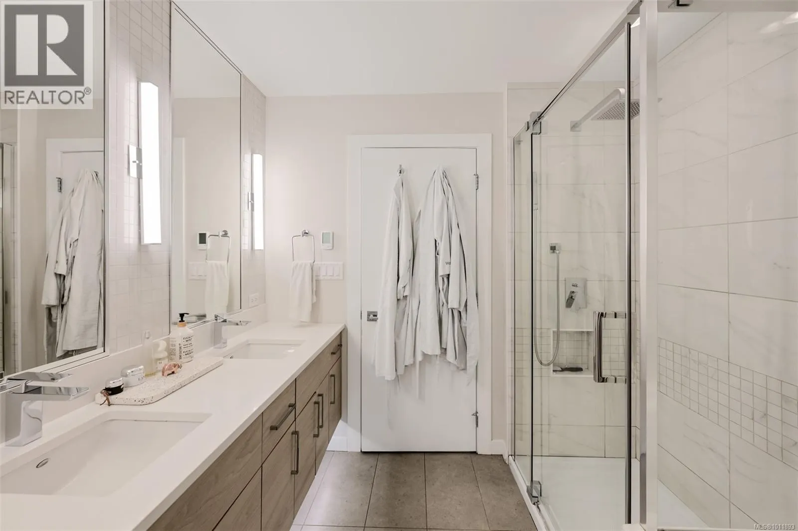 104 1454 Bear Mountain Pkwy