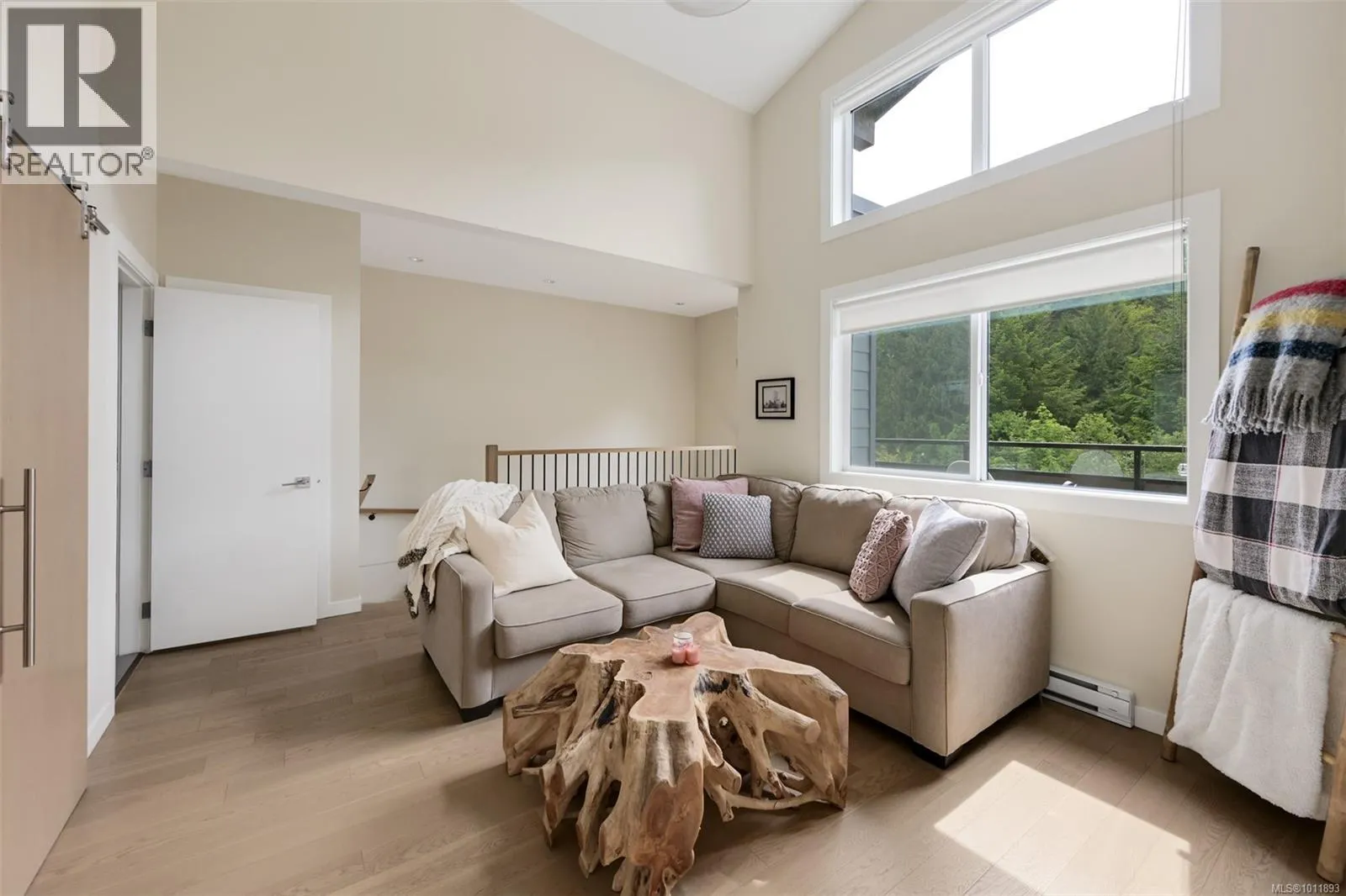 104 1454 Bear Mountain Pkwy
