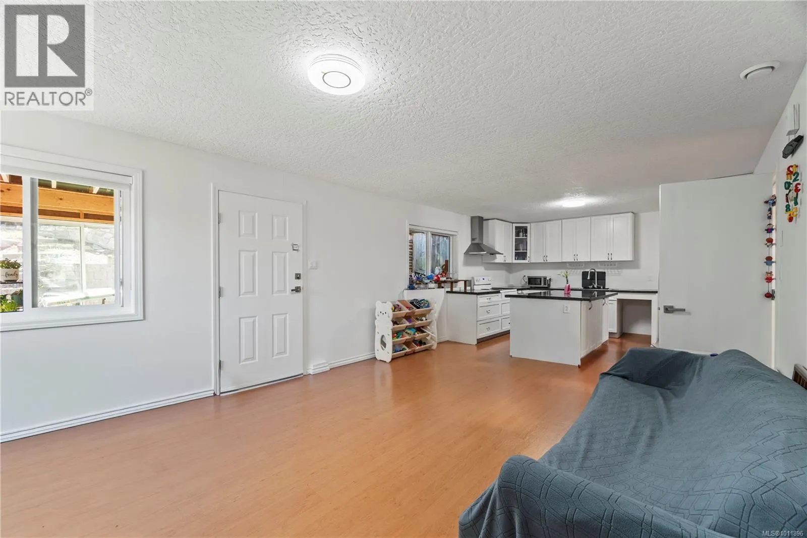 1661 Barrett Dr