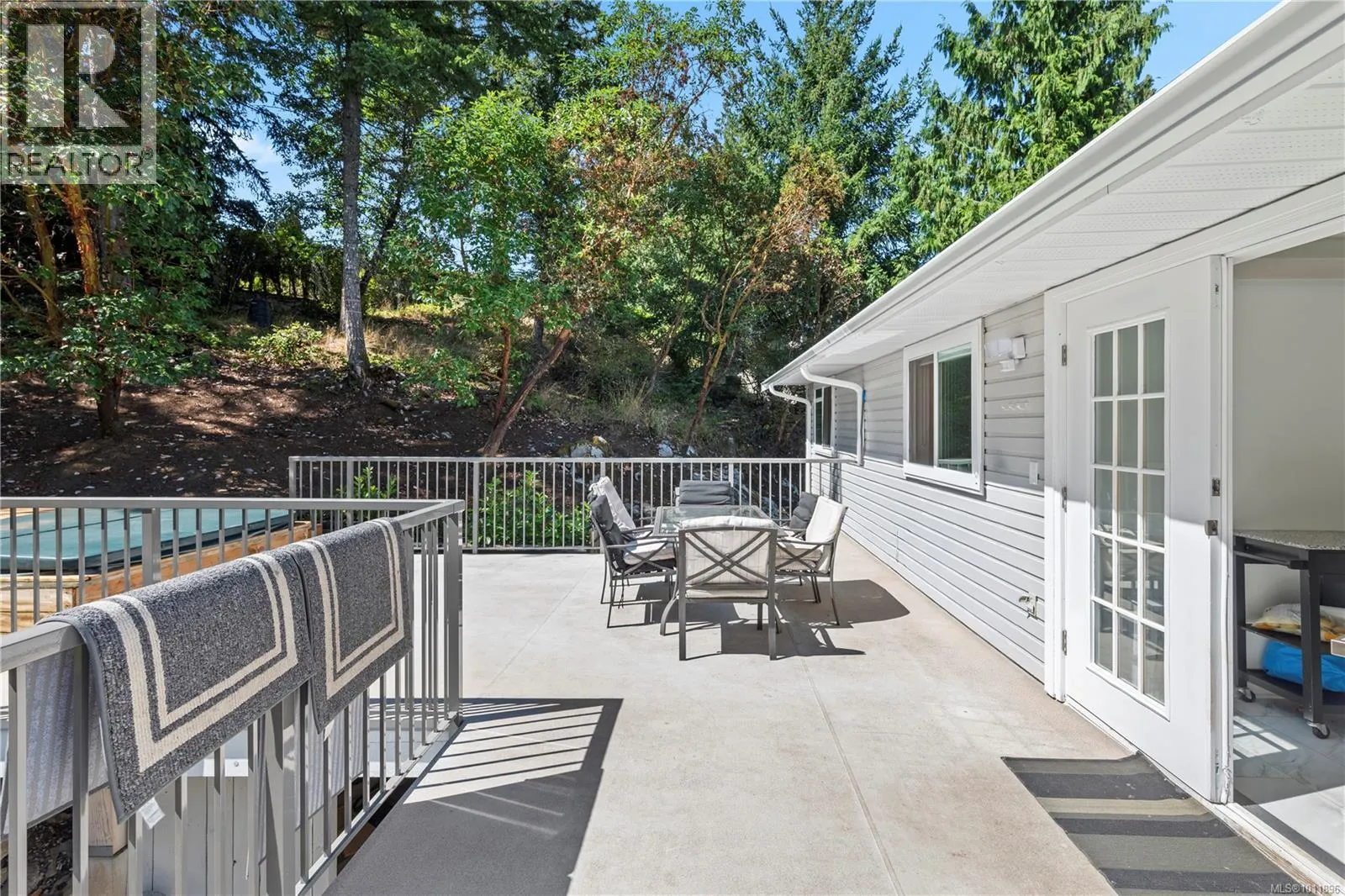 1661 Barrett Dr