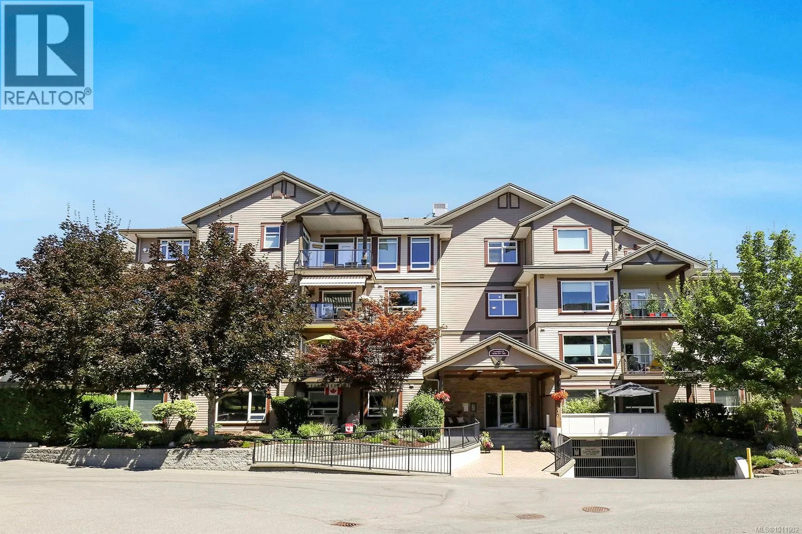 336 3666 Royal Vista Way