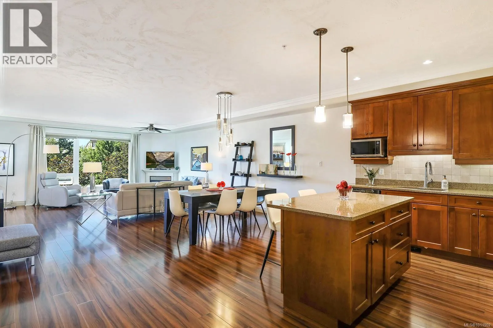 336 3666 Royal Vista Way