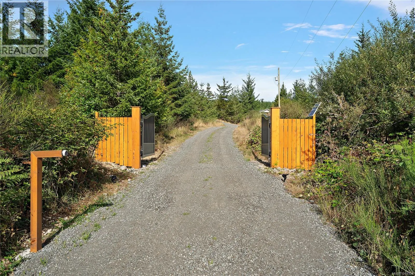 3870 Goldstream Heights Dr