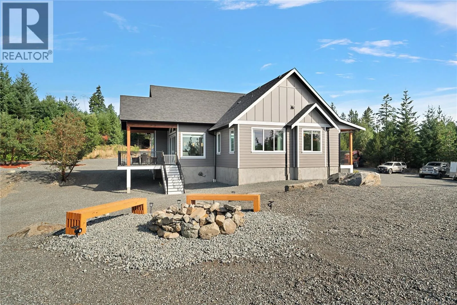 3870 Goldstream Heights Dr
