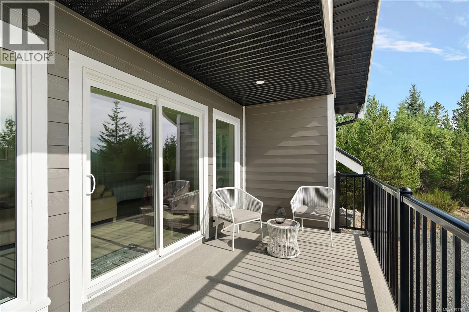 3870 Goldstream Heights Dr