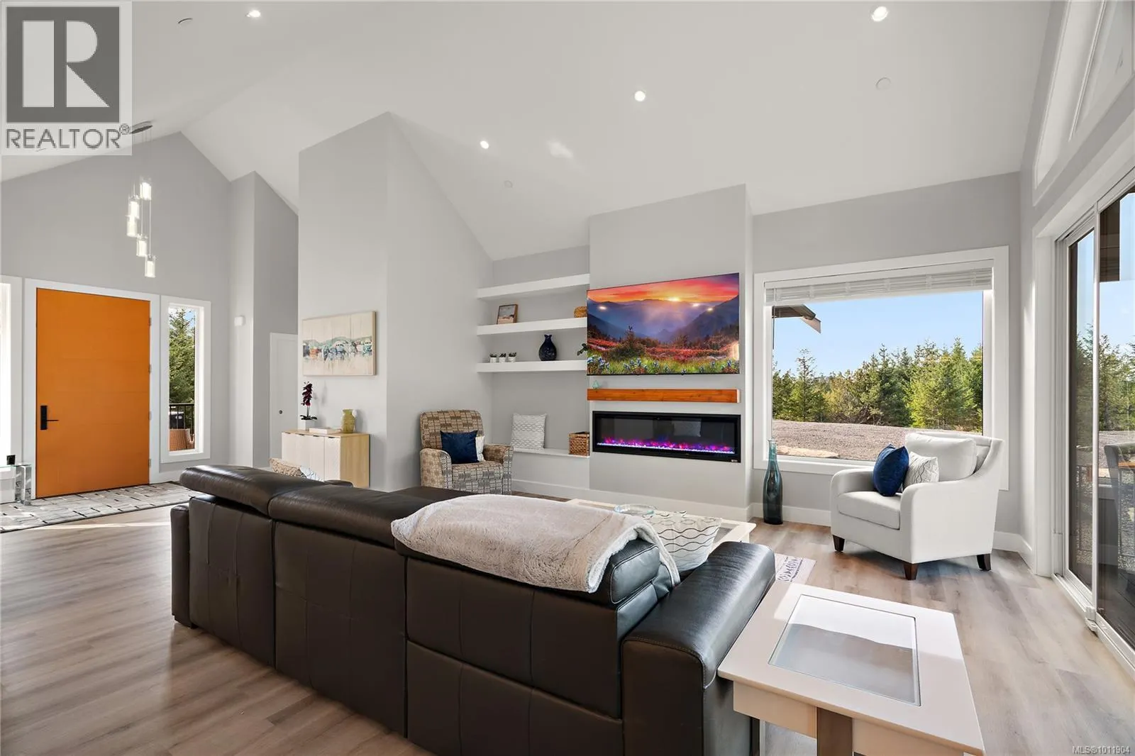 3870 Goldstream Heights Dr
