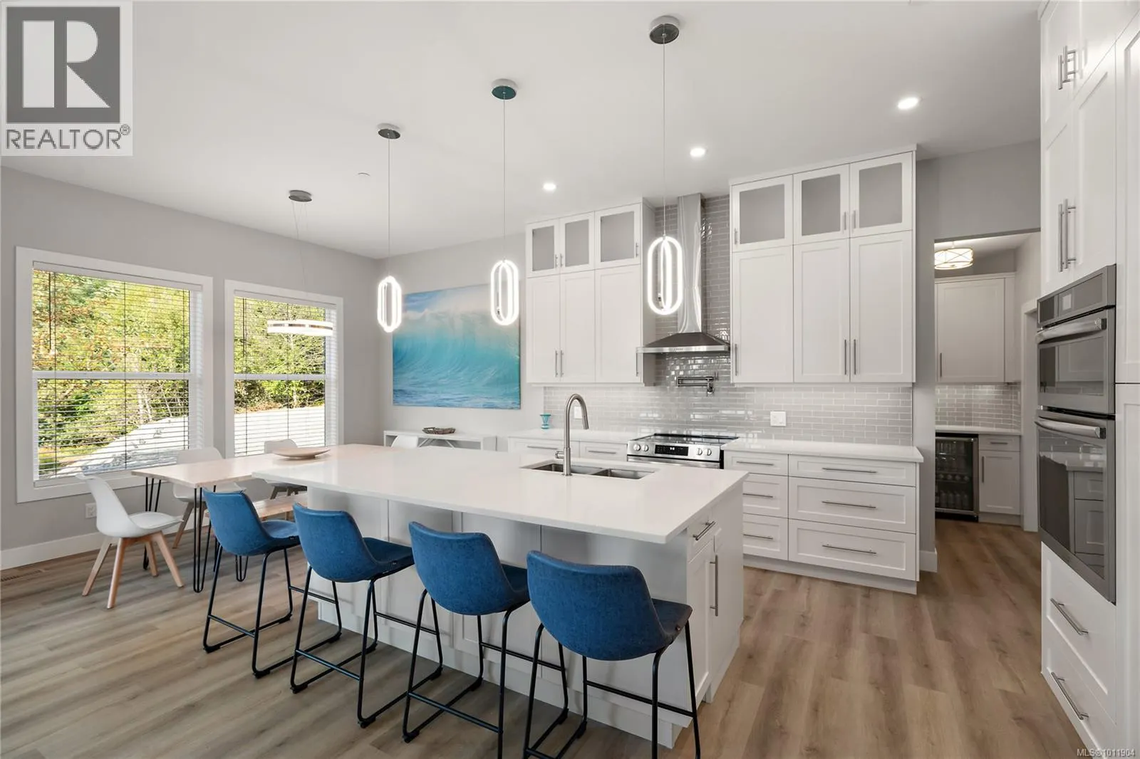3870 Goldstream Heights Dr