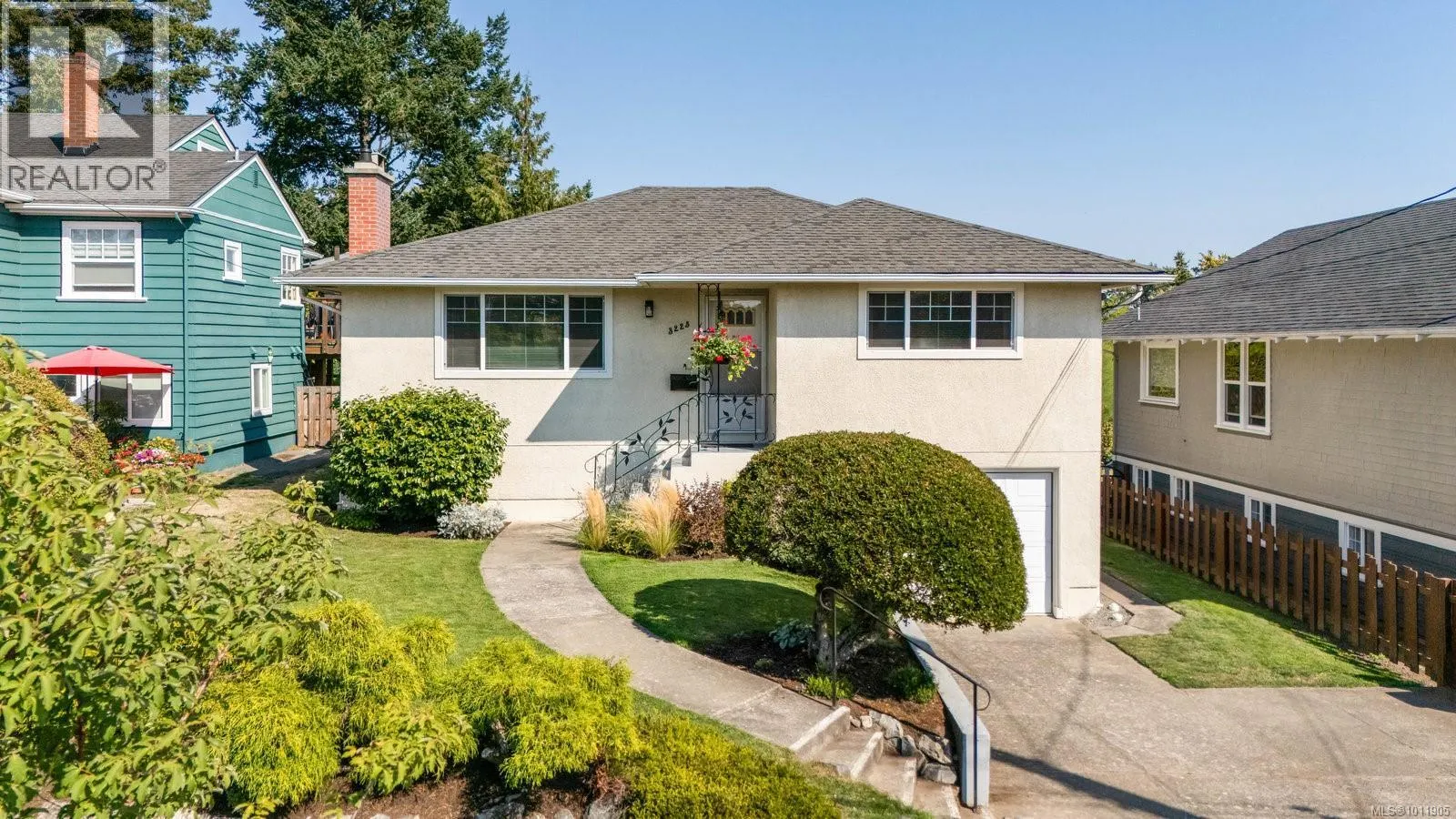 3223 Doncaster Dr