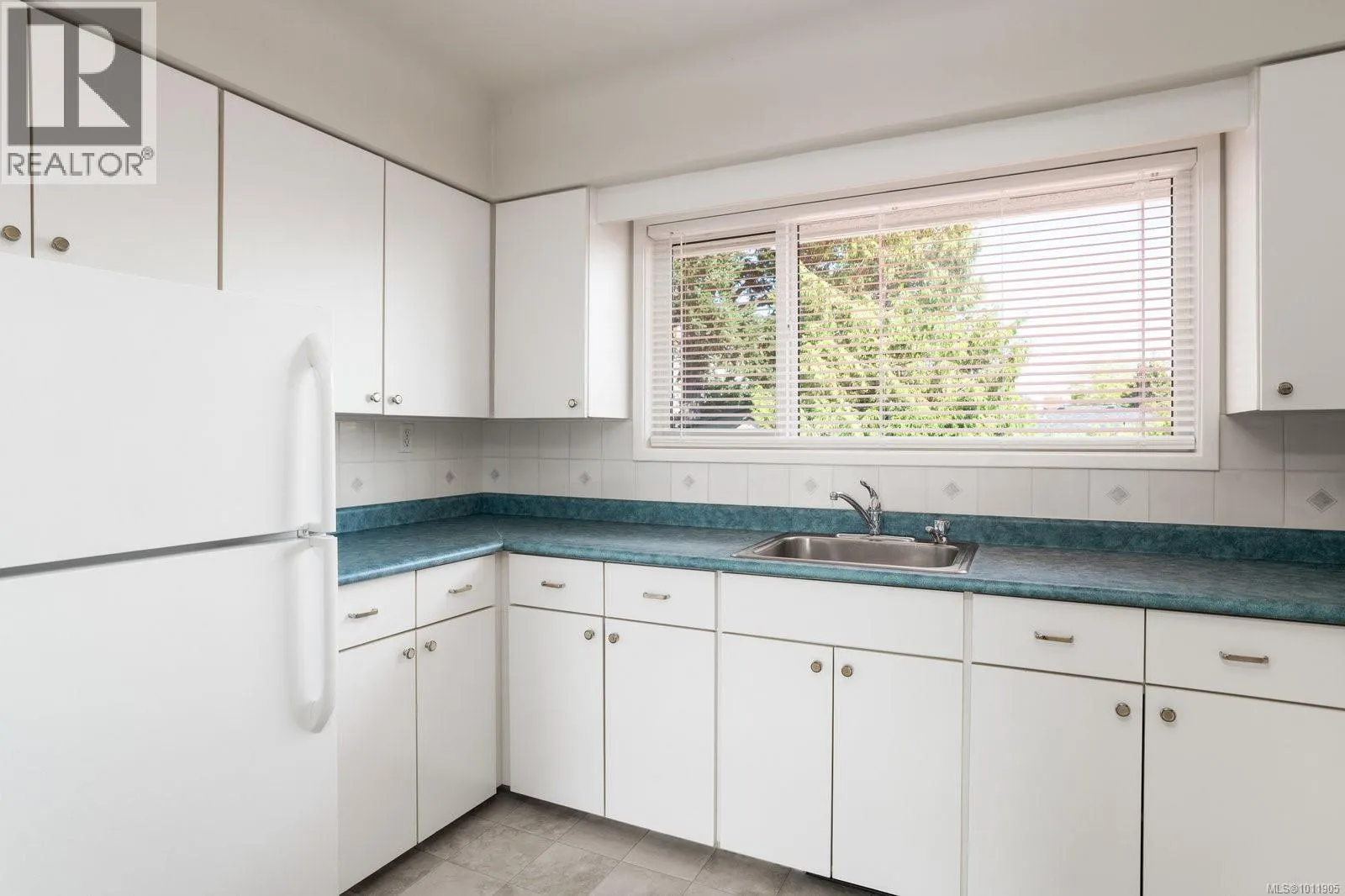 3223 Doncaster Dr