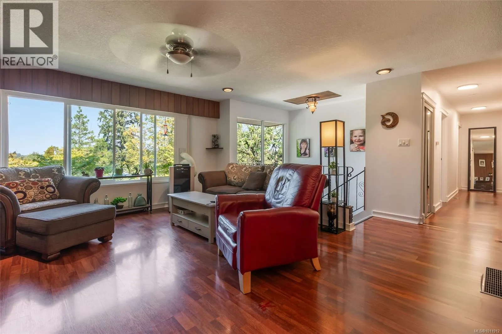 43 Roberta Rd E