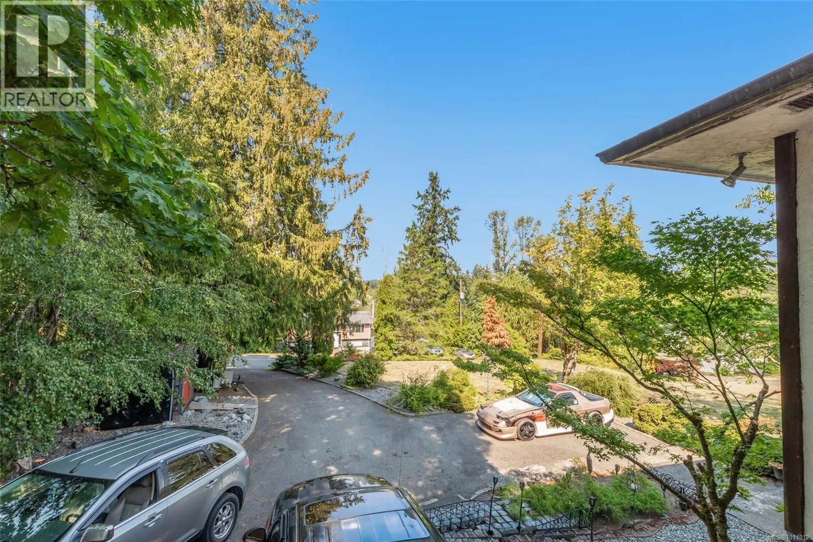 43 Roberta Rd E