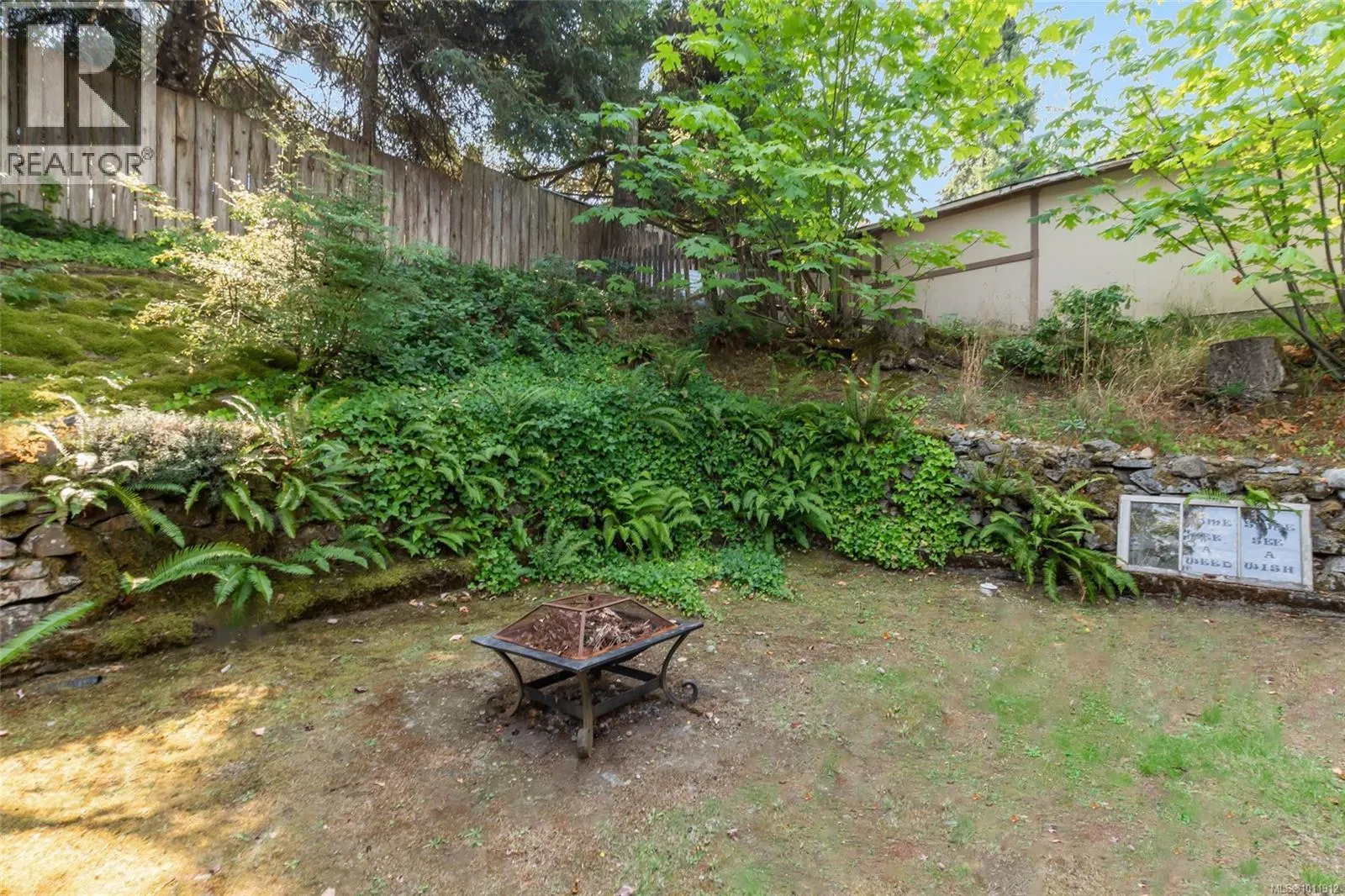 43 Roberta Rd E