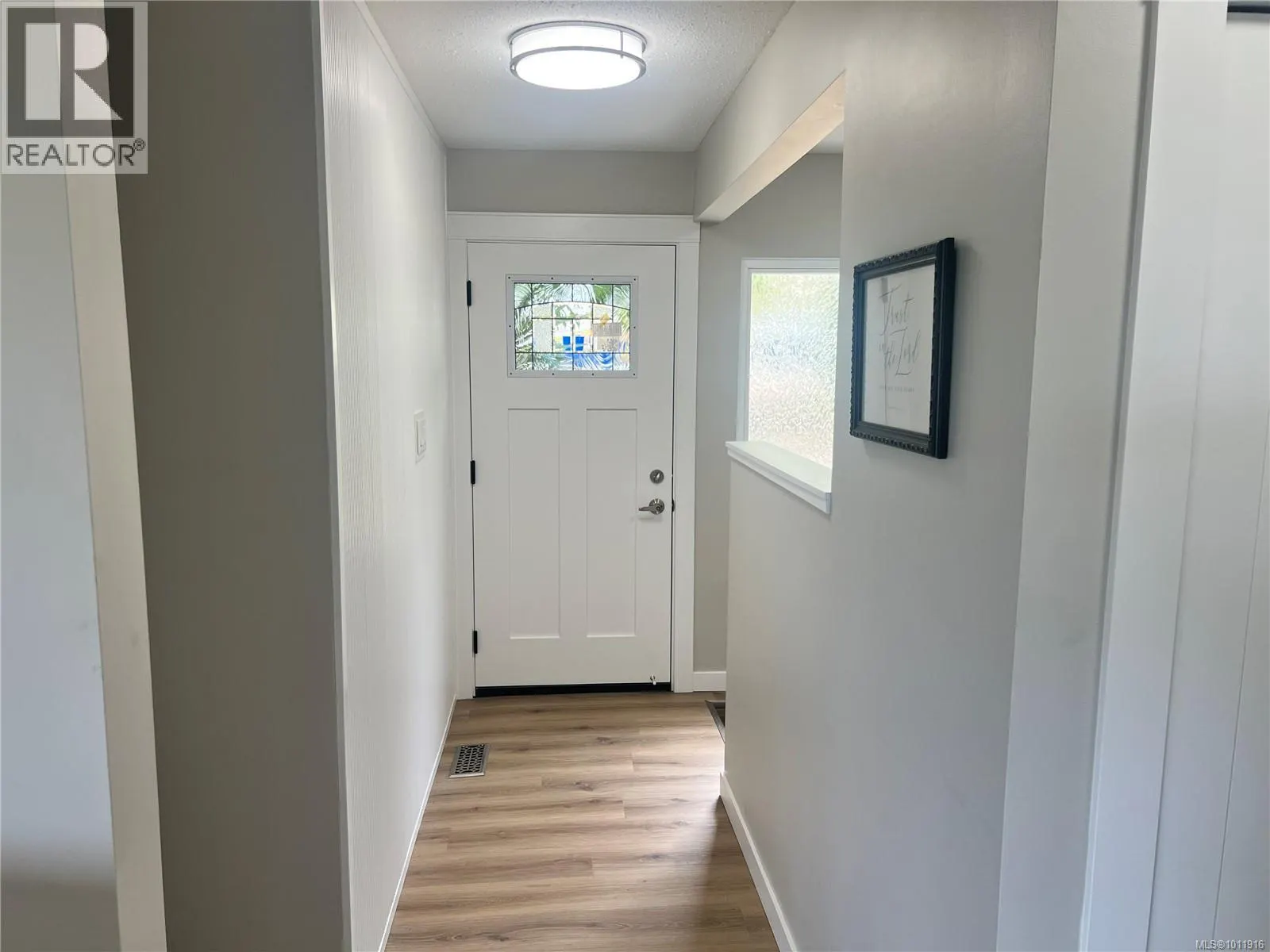 125 Arbutus Cres