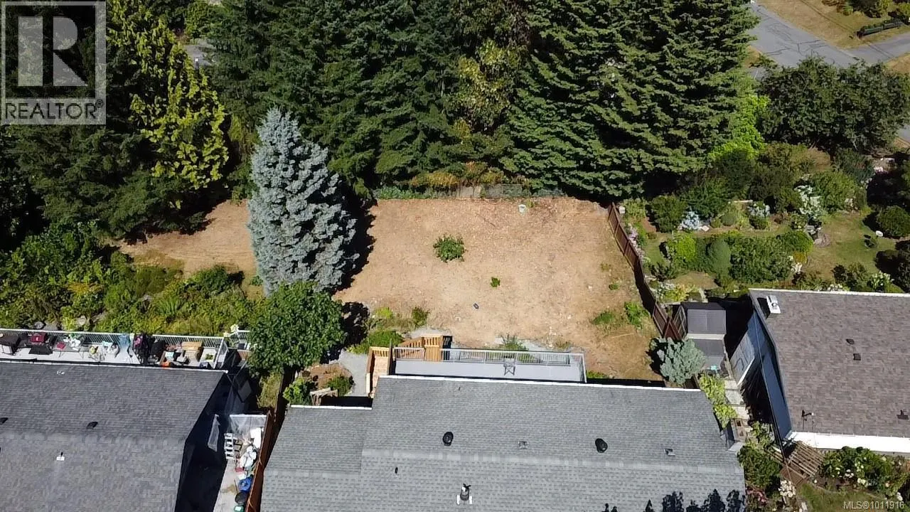 125 Arbutus Cres