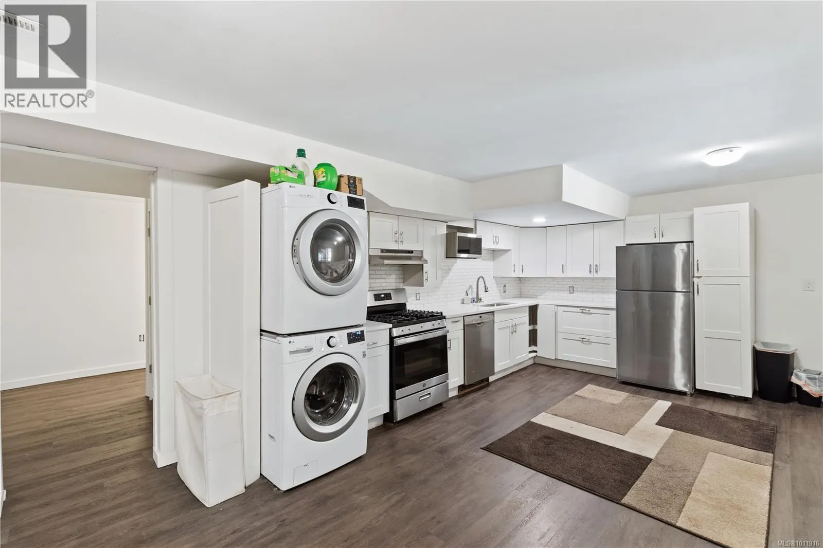 125 Arbutus Cres