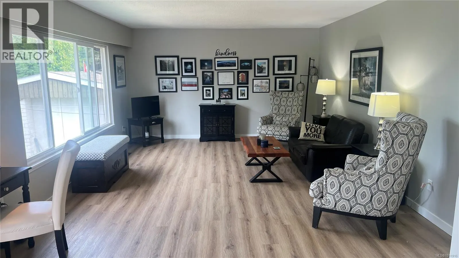125 Arbutus Cres