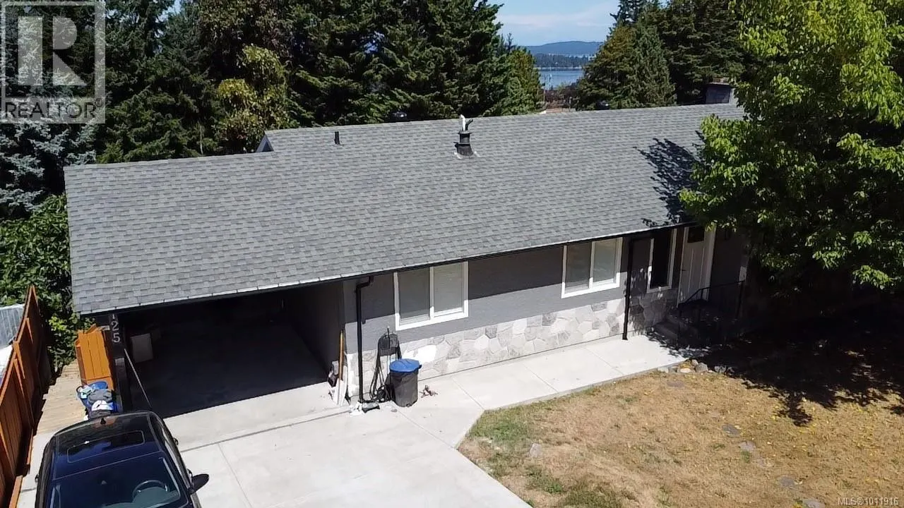125 Arbutus Cres