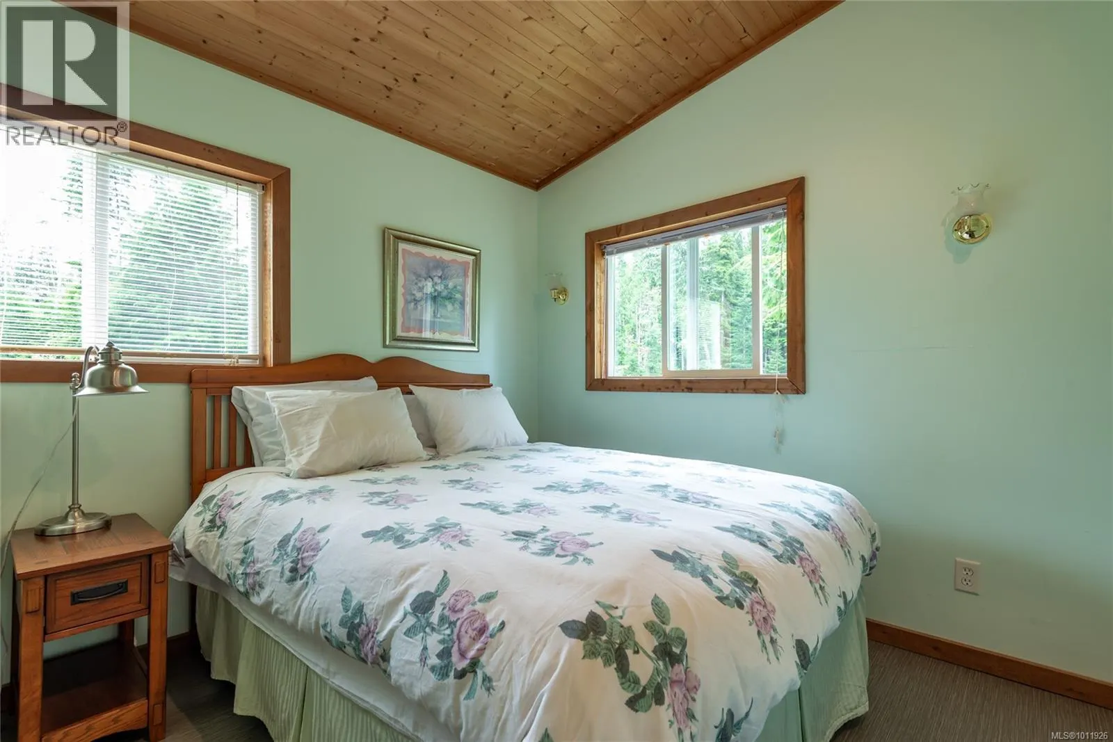DL2264 Hidden Cove