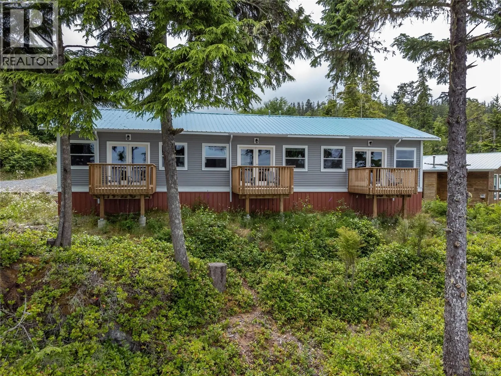 DL2264 Hidden Cove