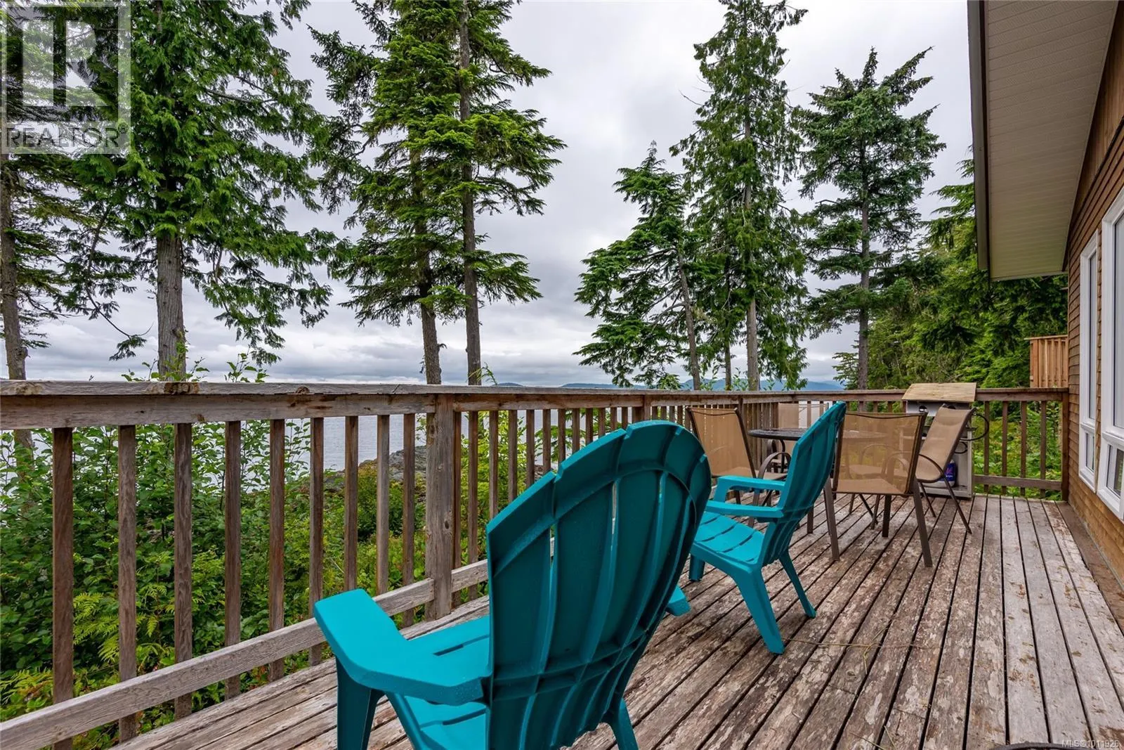 DL2264 Hidden Cove