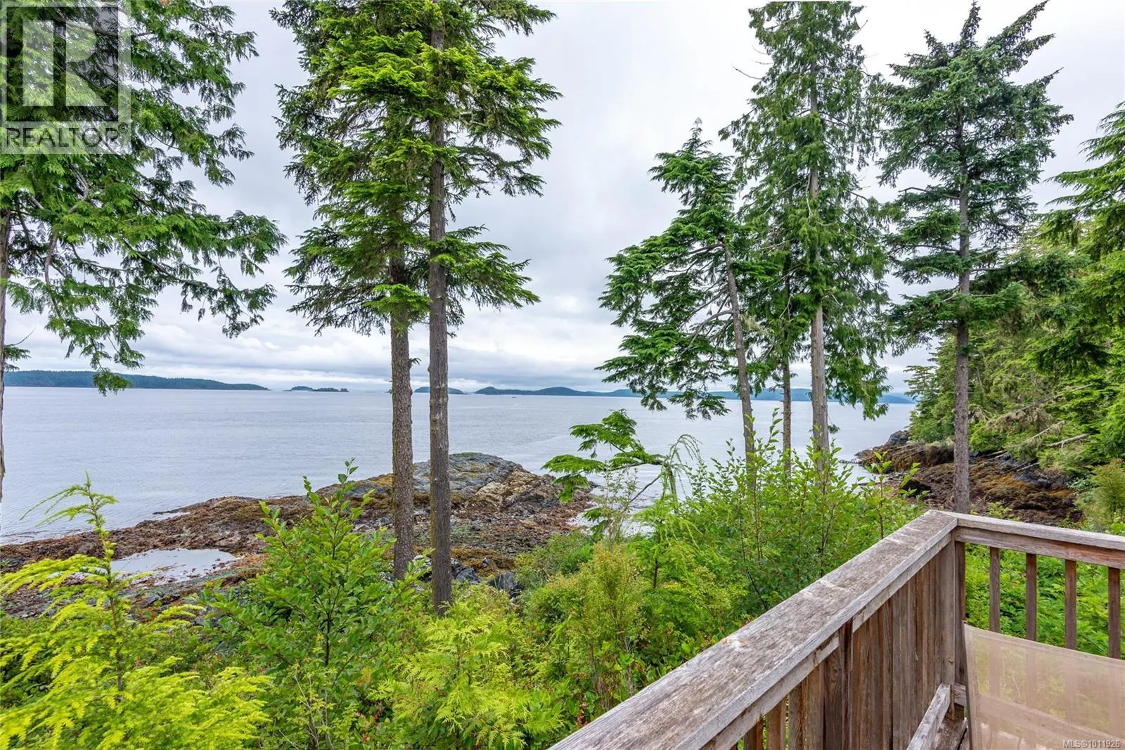 DL2264 Hidden Cove
