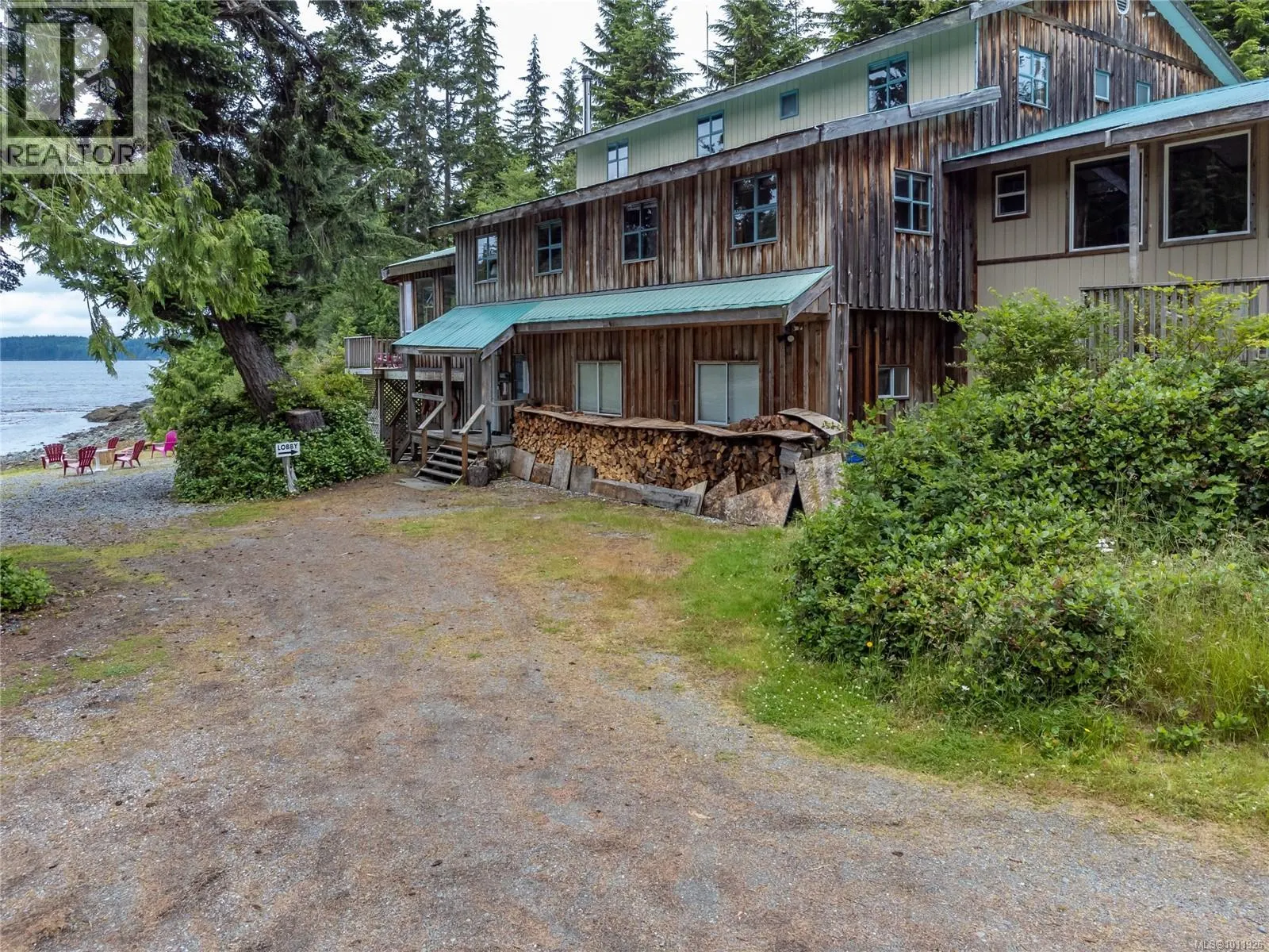 DL2264 Hidden Cove