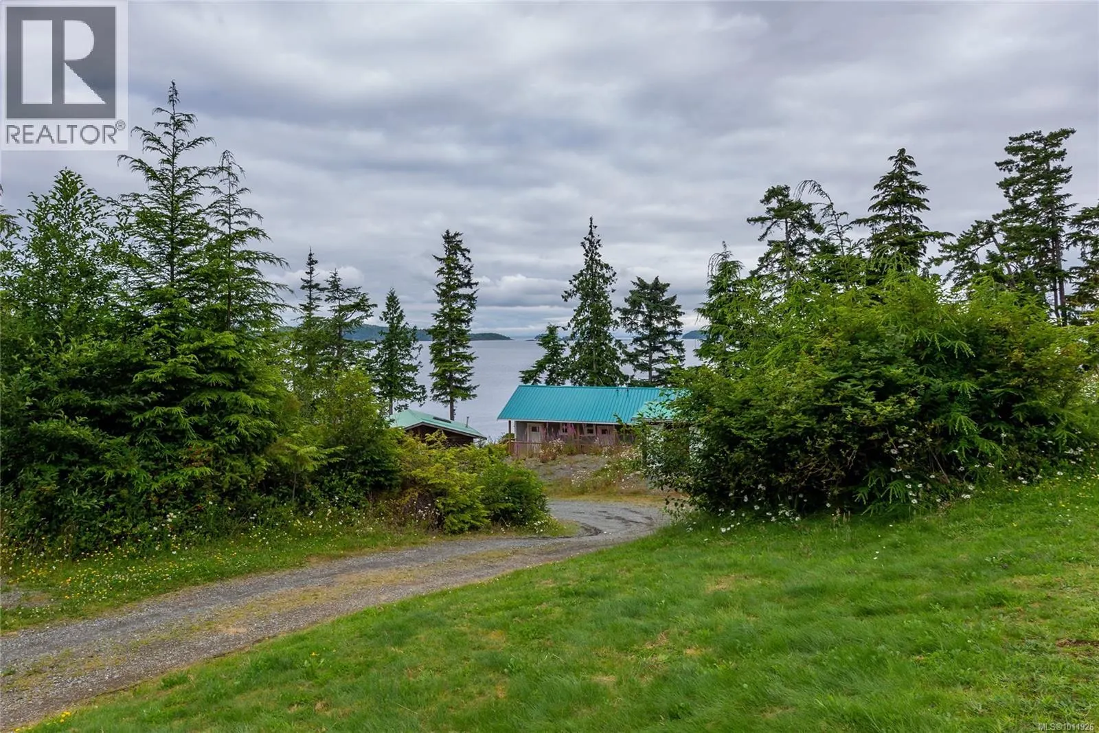 DL2264 Hidden Cove