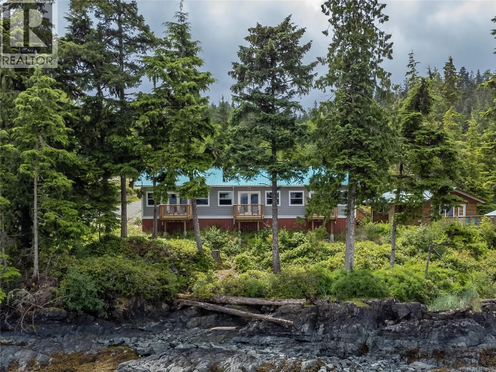 DL2264 Hidden Cove