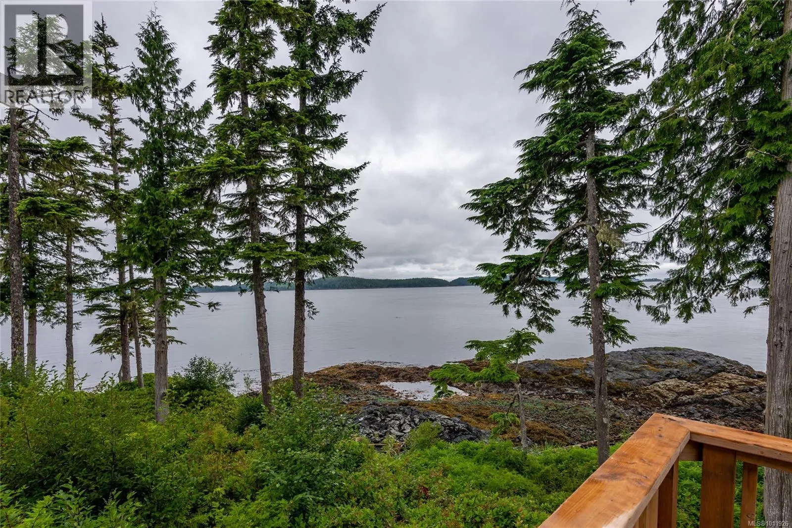 DL2264 Hidden Cove