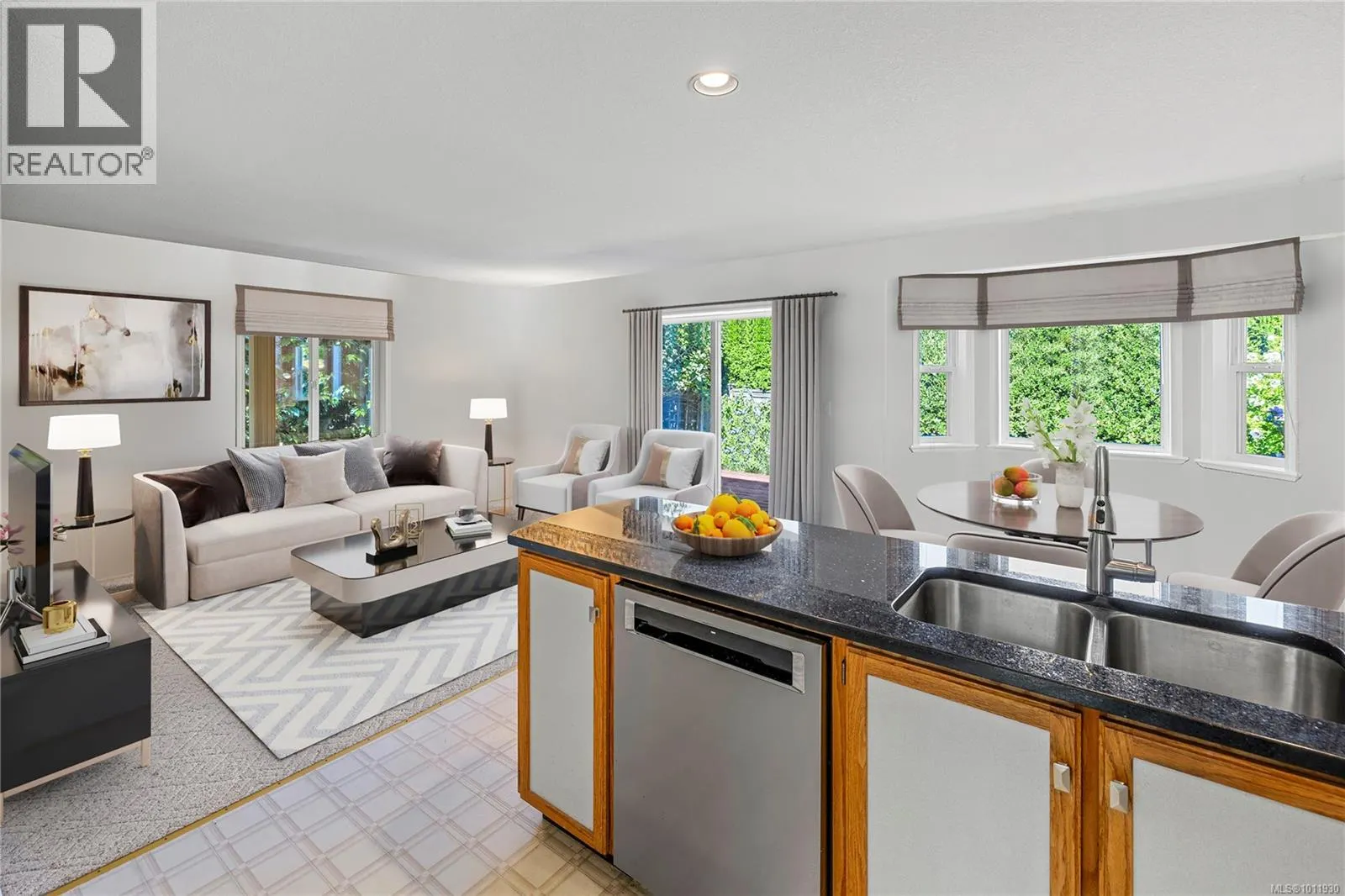 560 Country Club Dr