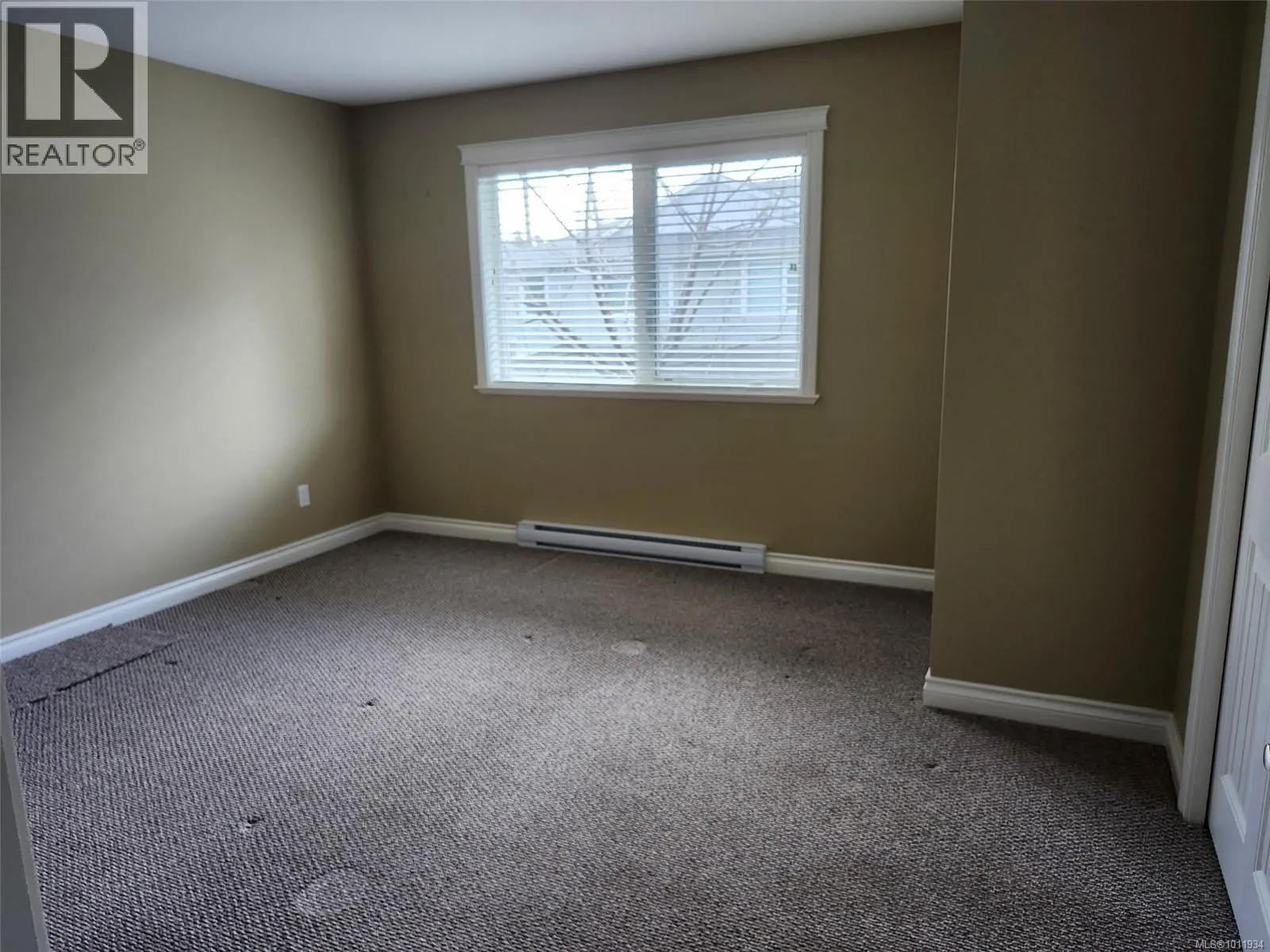 106 1500 Cumberland Rd