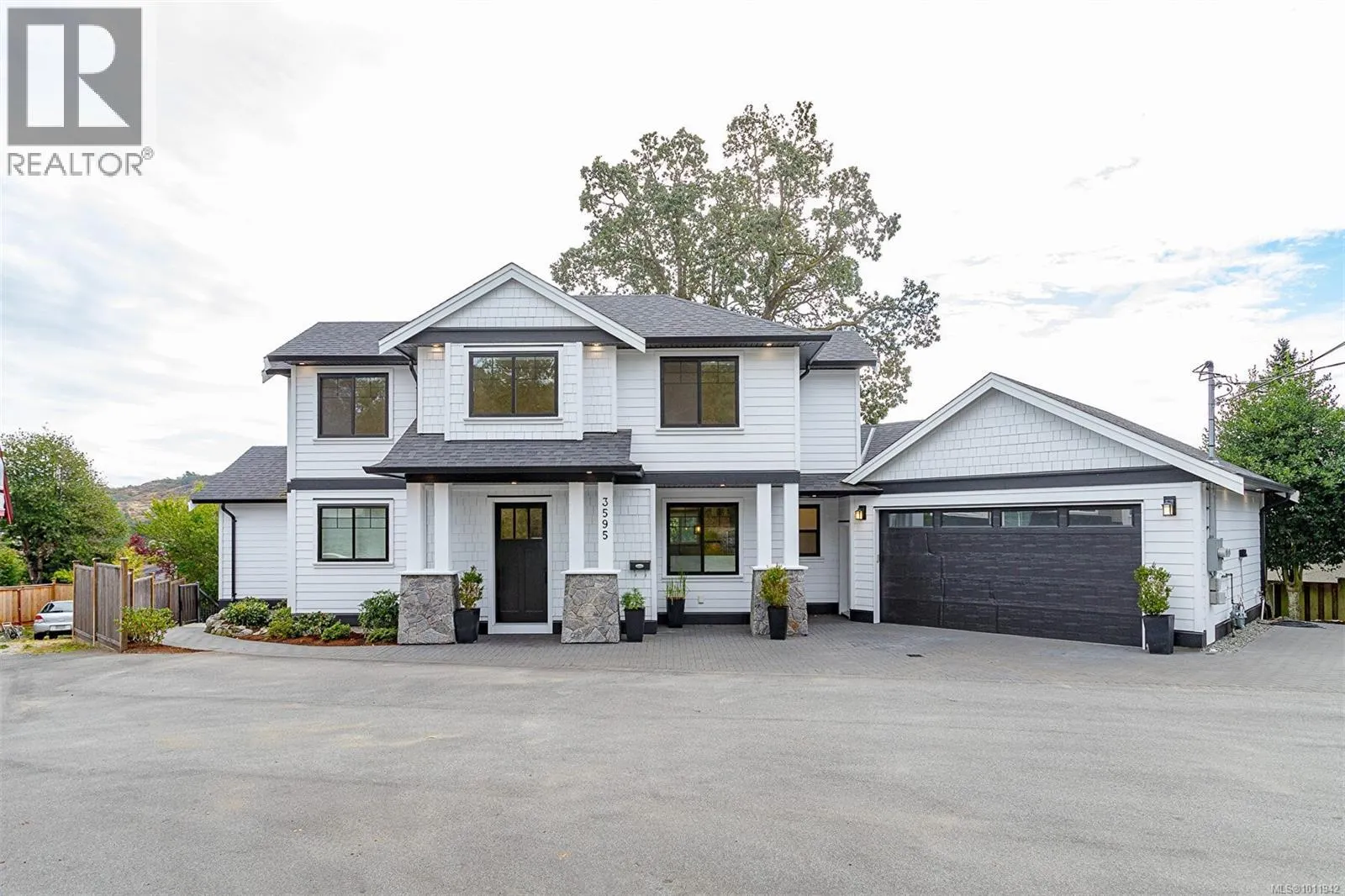 3595 Cedar Hill Rd