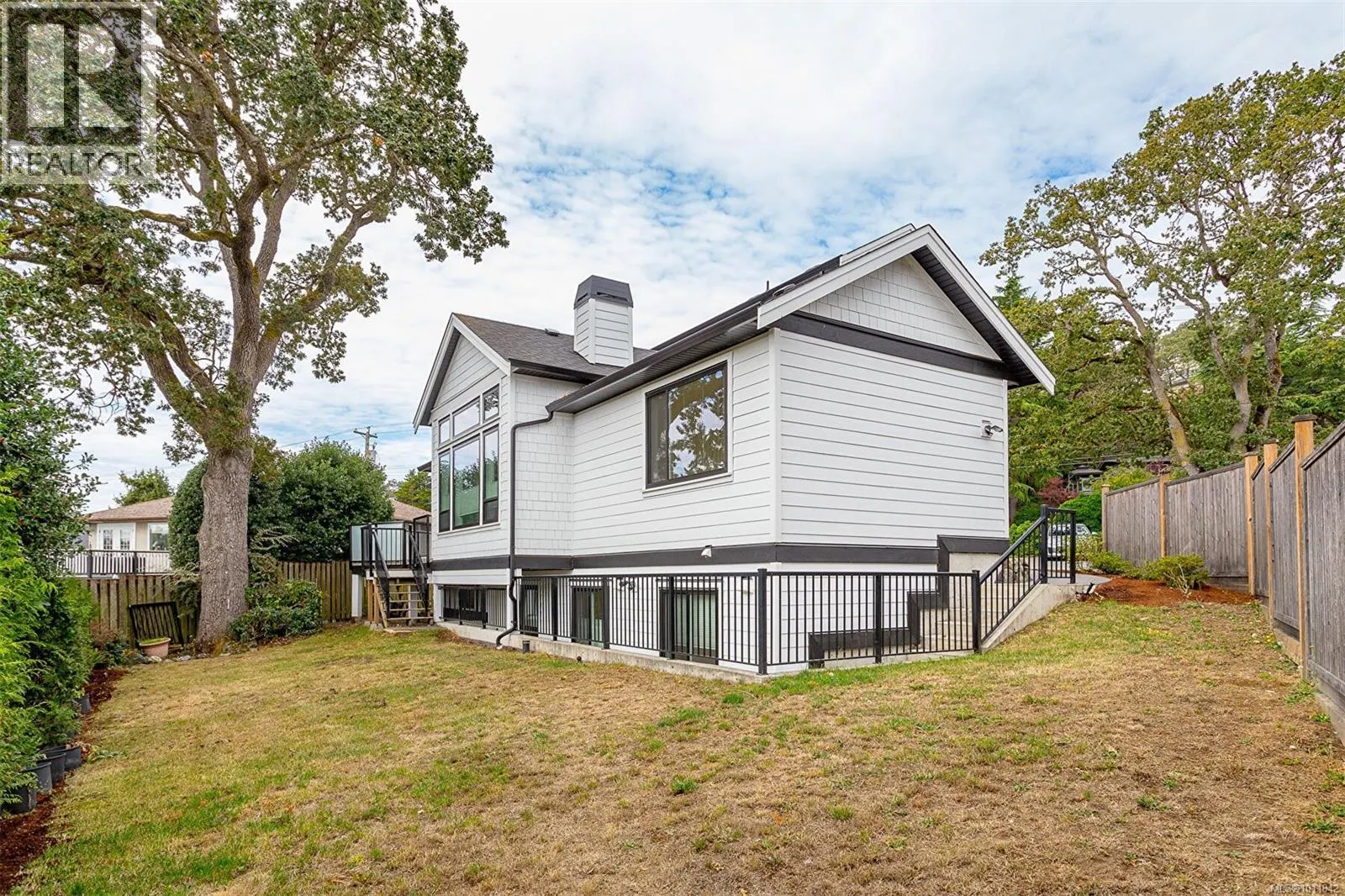 3595 Cedar Hill Rd