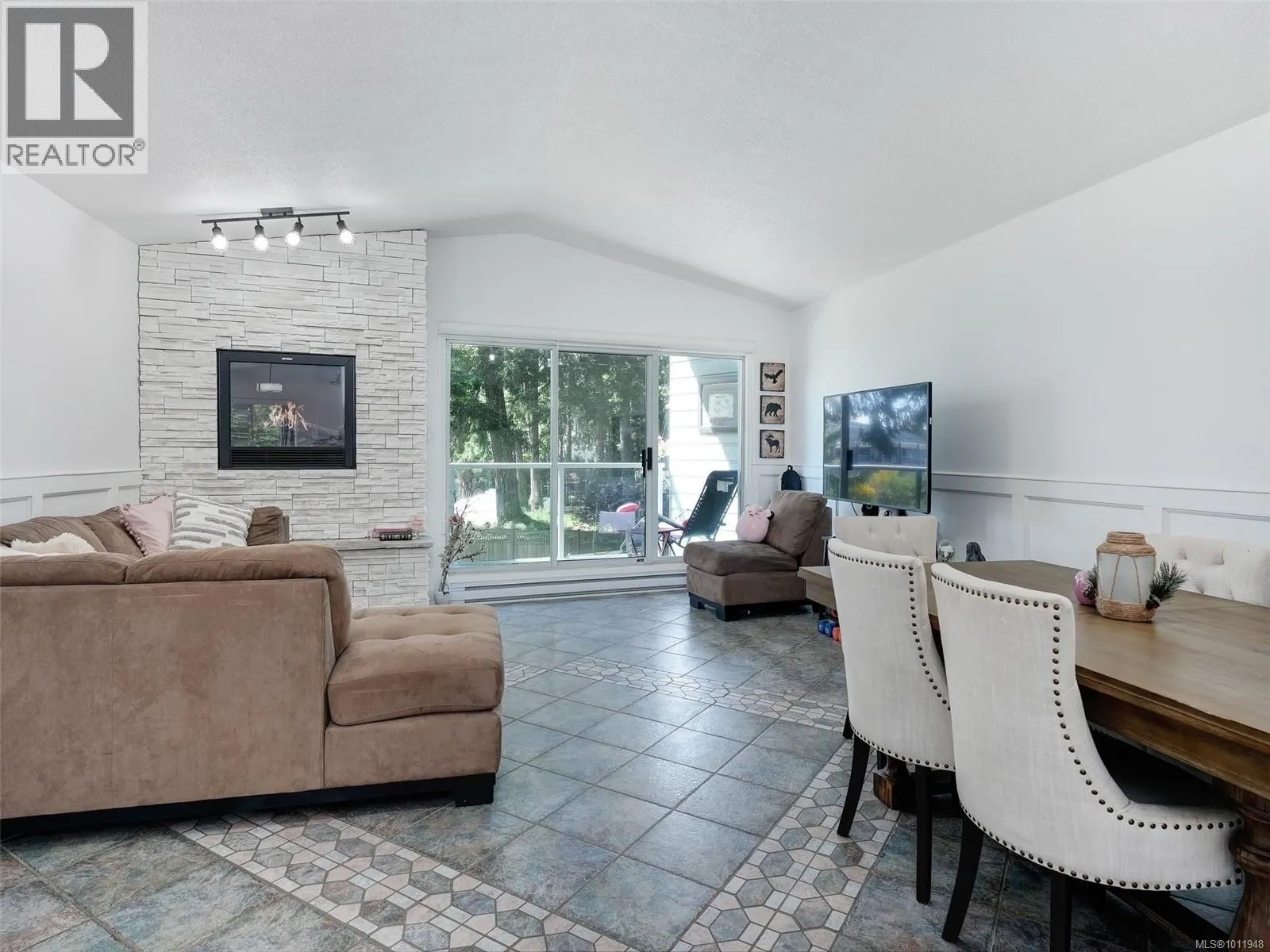 5 6110 Seabroom Rd