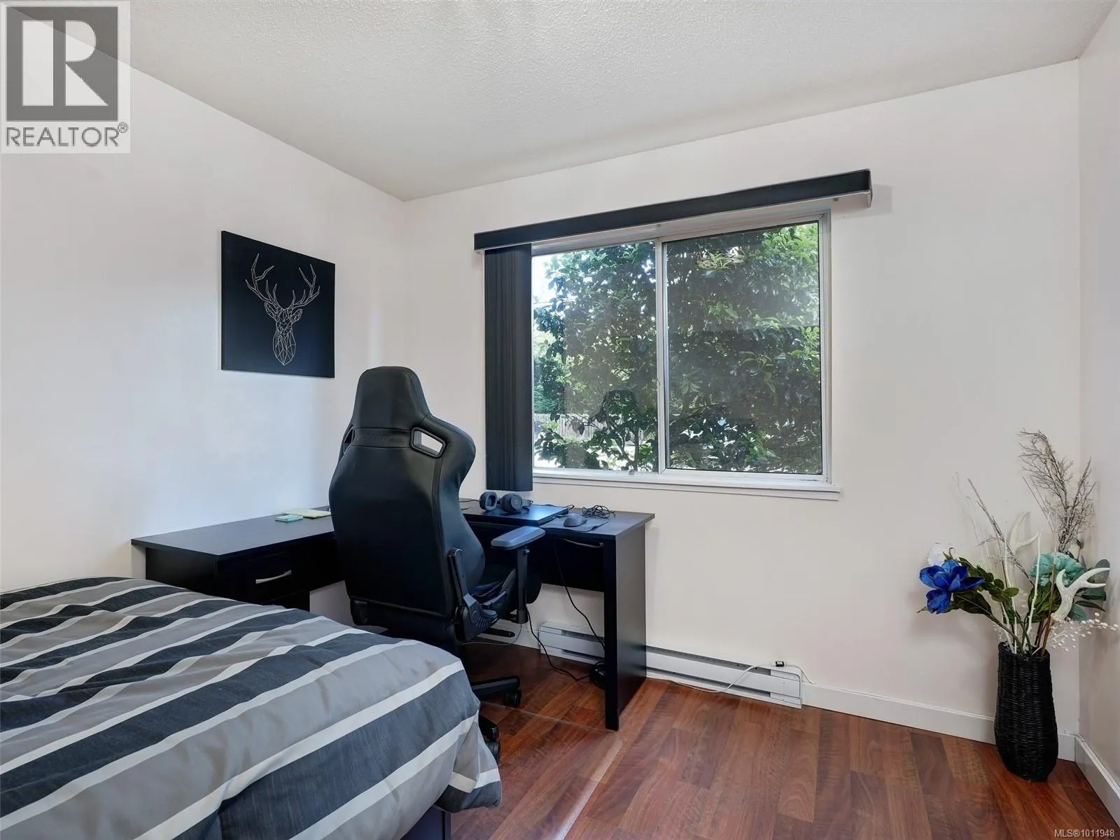 5 6110 Seabroom Rd