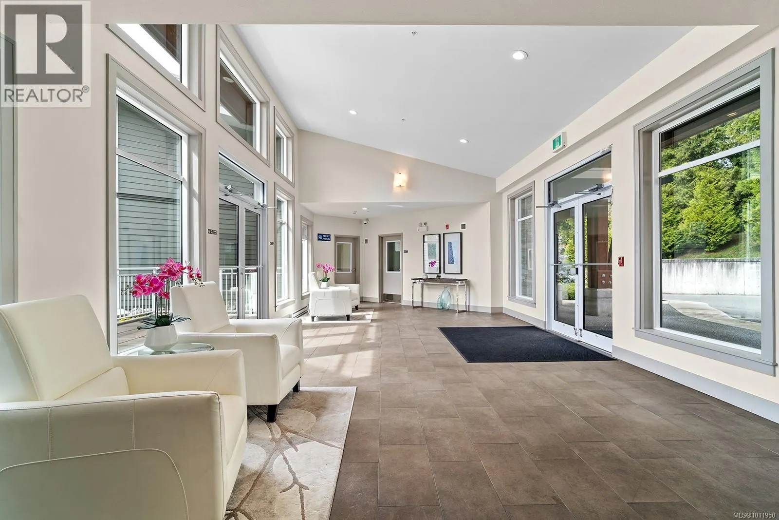 213 4960 Songbird Pl