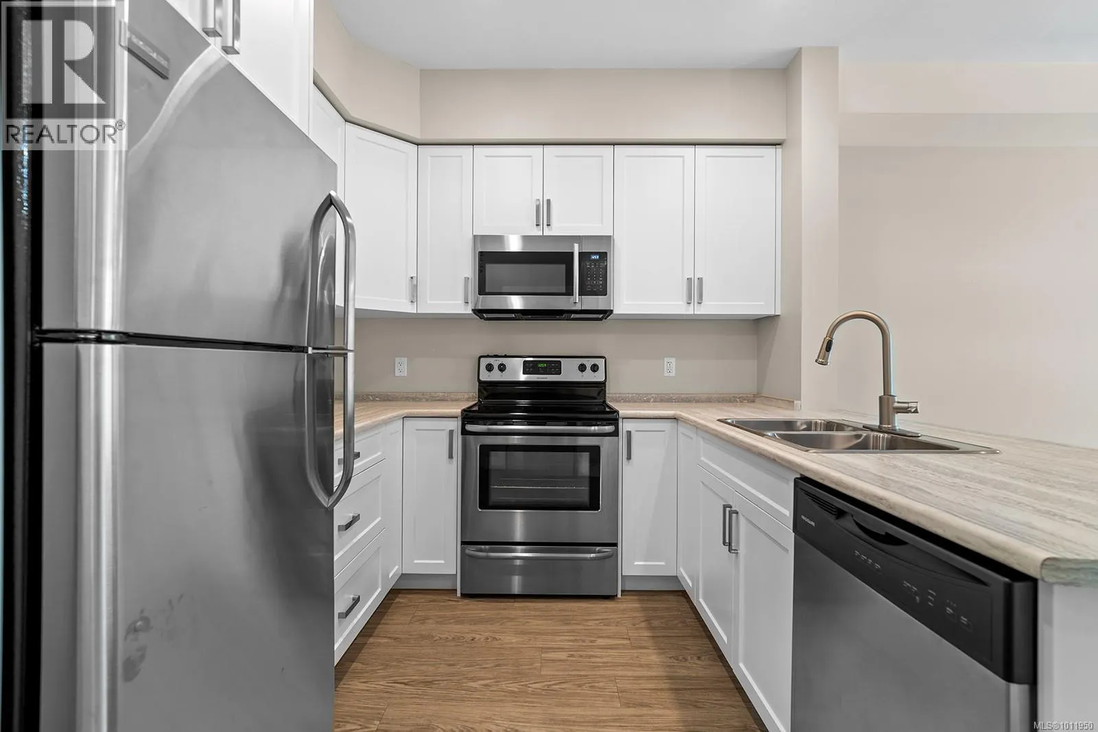 213 4960 Songbird Pl