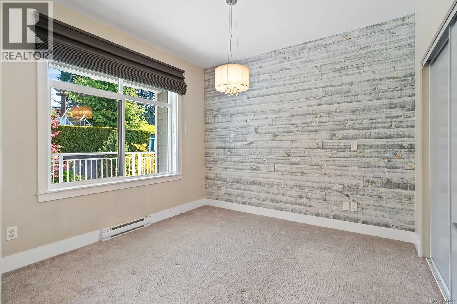 213 4960 Songbird Pl